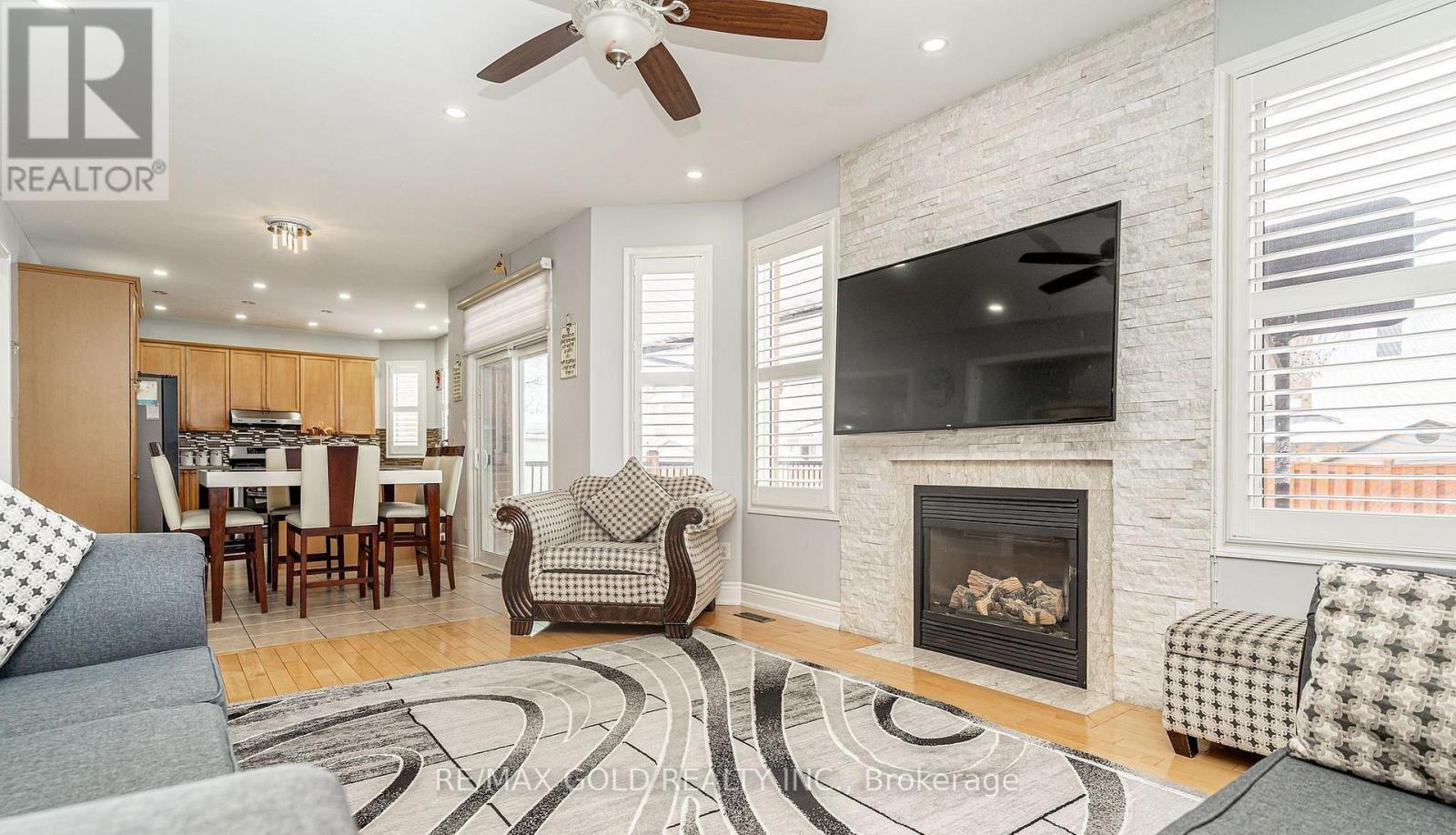 7 Bettey Road, Brampton, Ontario  L6P 1S9 - Photo 14 - W13001370