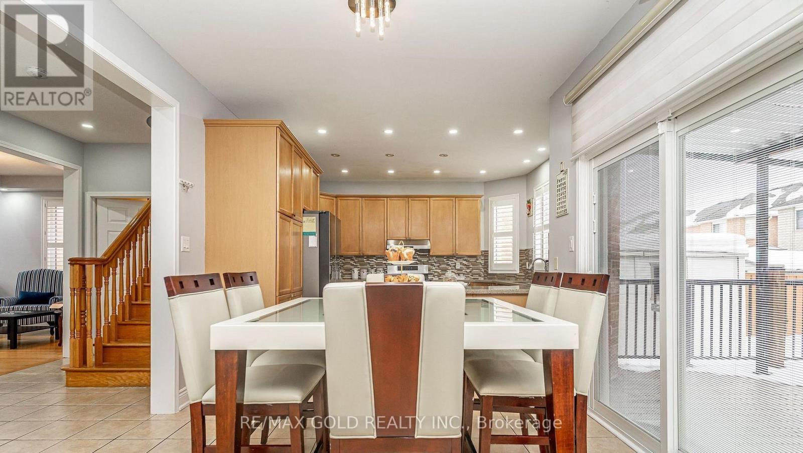 7 Bettey Road, Brampton, Ontario  L6P 1S9 - Photo 15 - W13001370