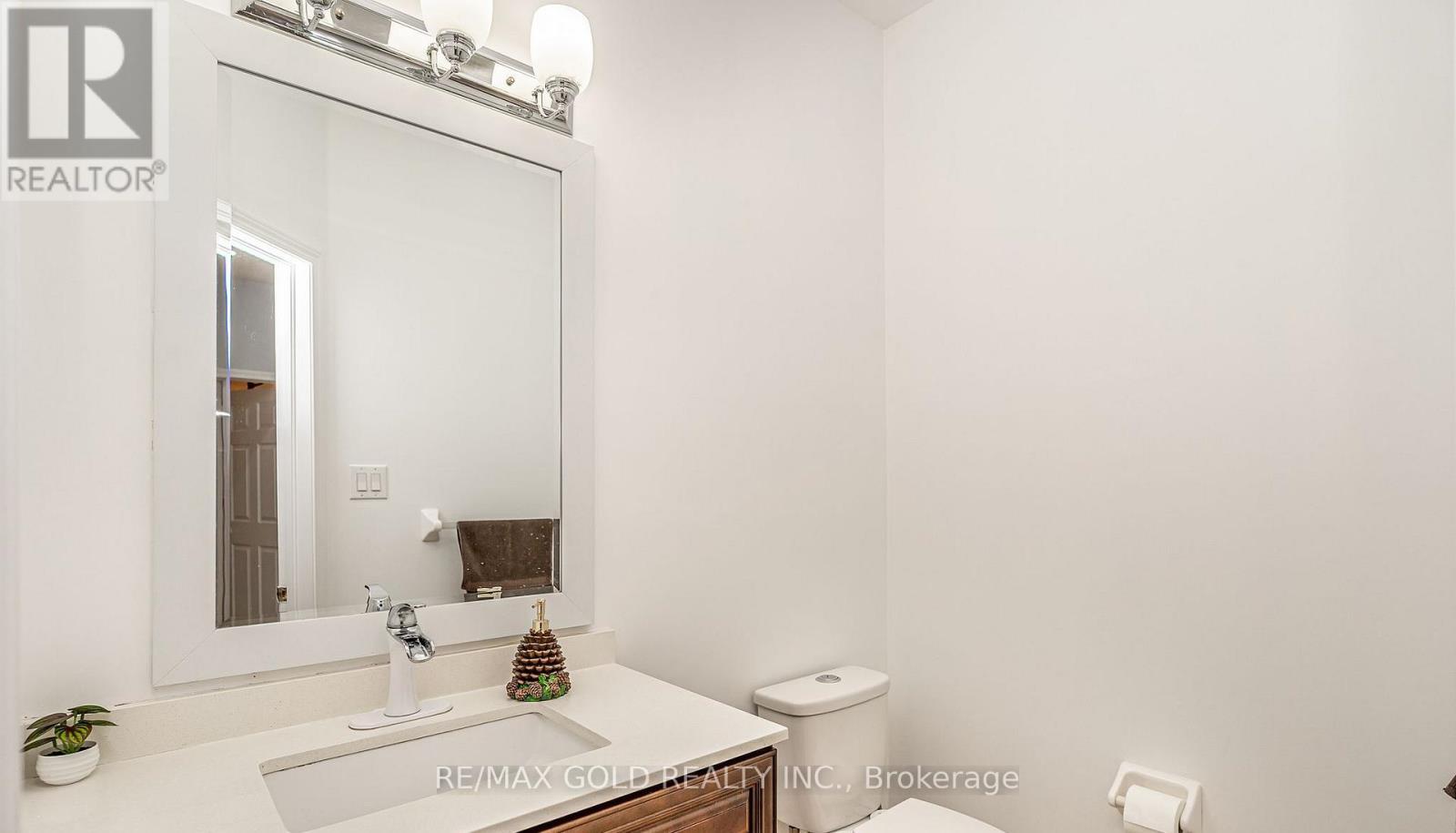 7 Bettey Road, Brampton, Ontario  L6P 1S9 - Photo 21 - W13001370