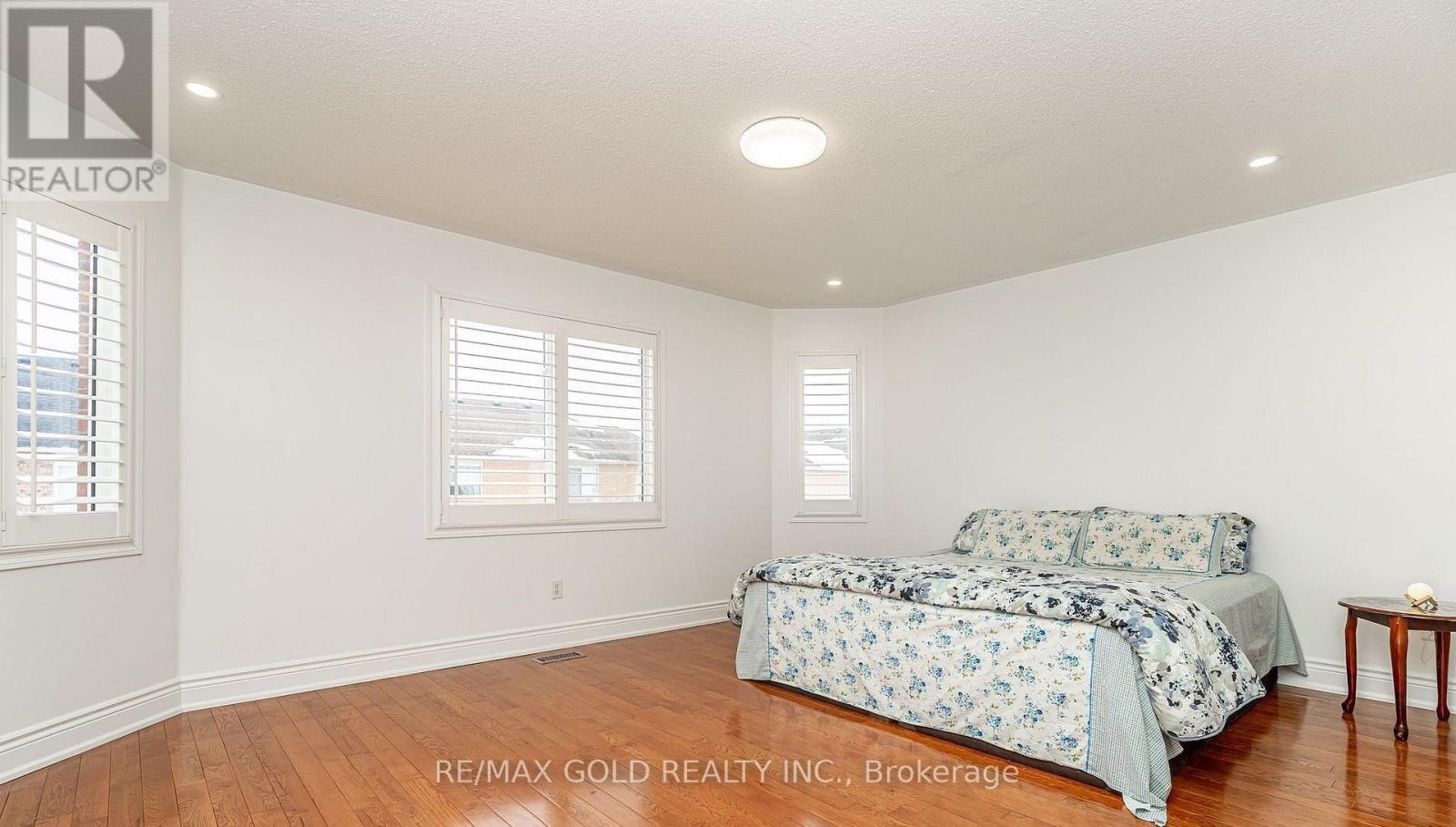 7 Bettey Road, Brampton, Ontario  L6P 1S9 - Photo 25 - W13001370