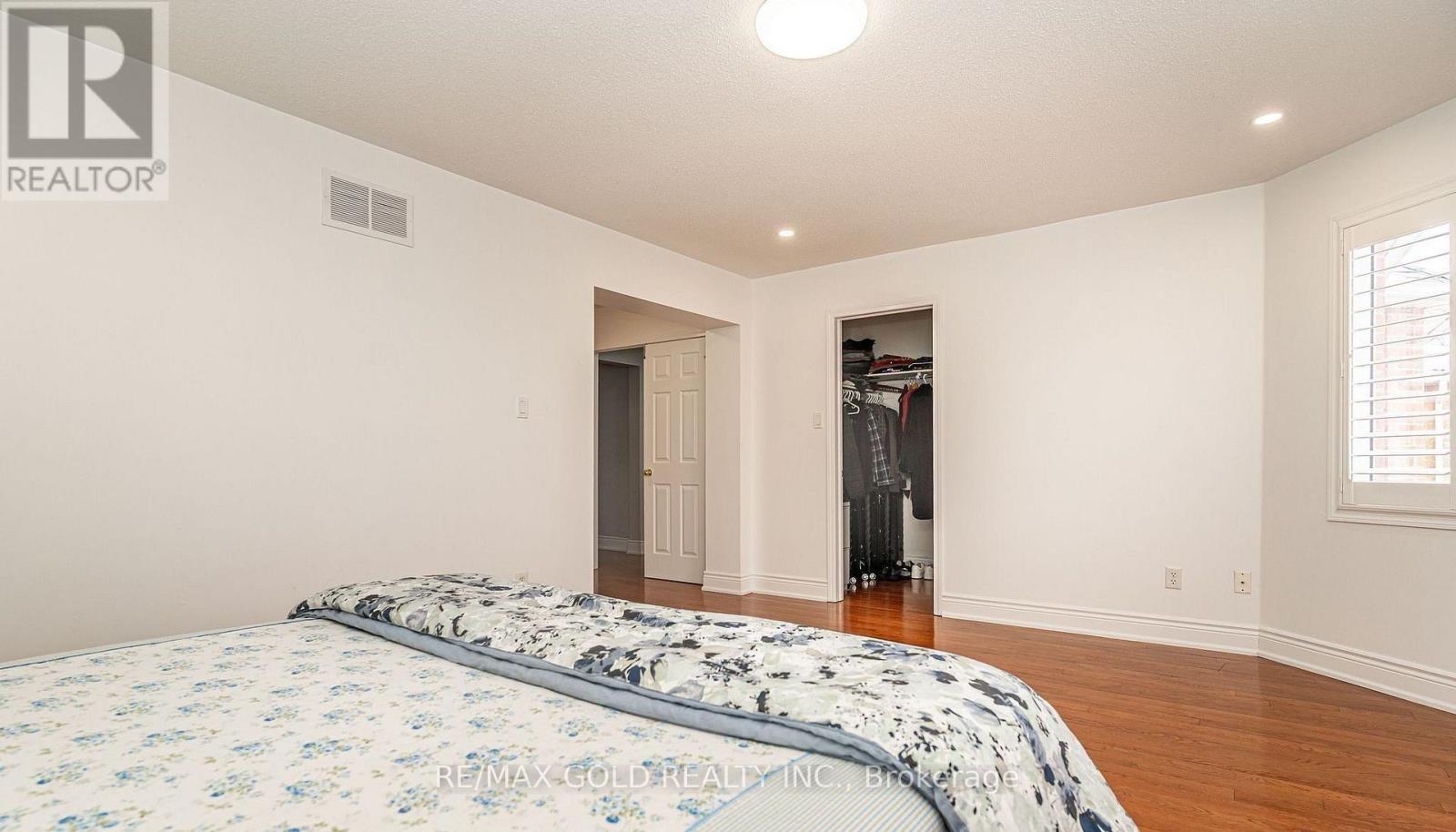 7 Bettey Road, Brampton, Ontario  L6P 1S9 - Photo 26 - W13001370