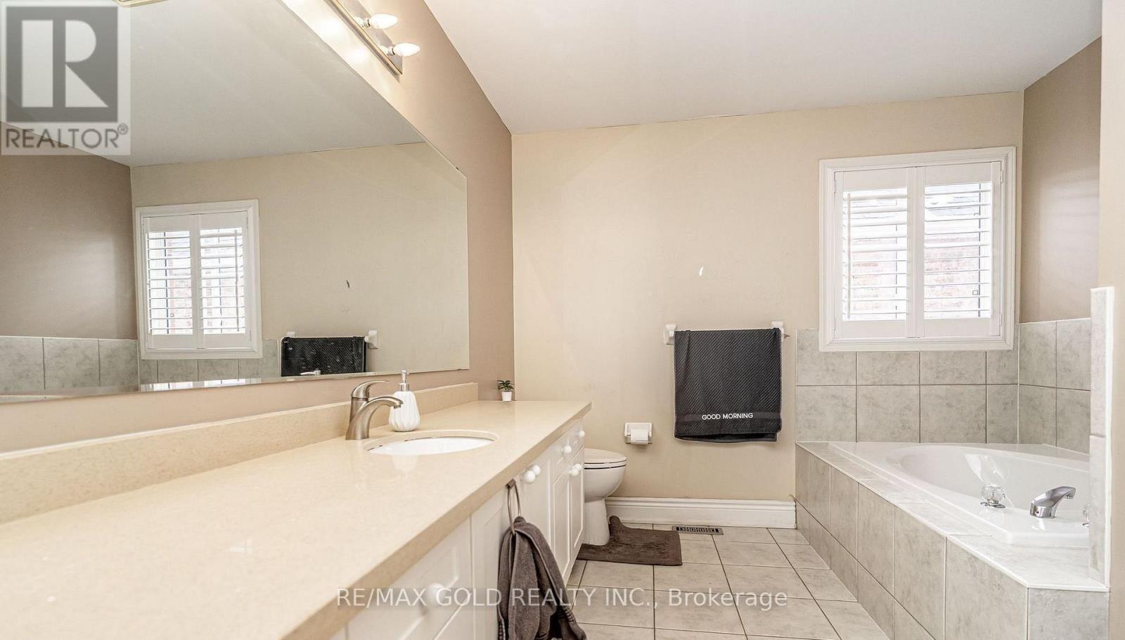 7 Bettey Road, Brampton, Ontario  L6P 1S9 - Photo 27 - W13001370