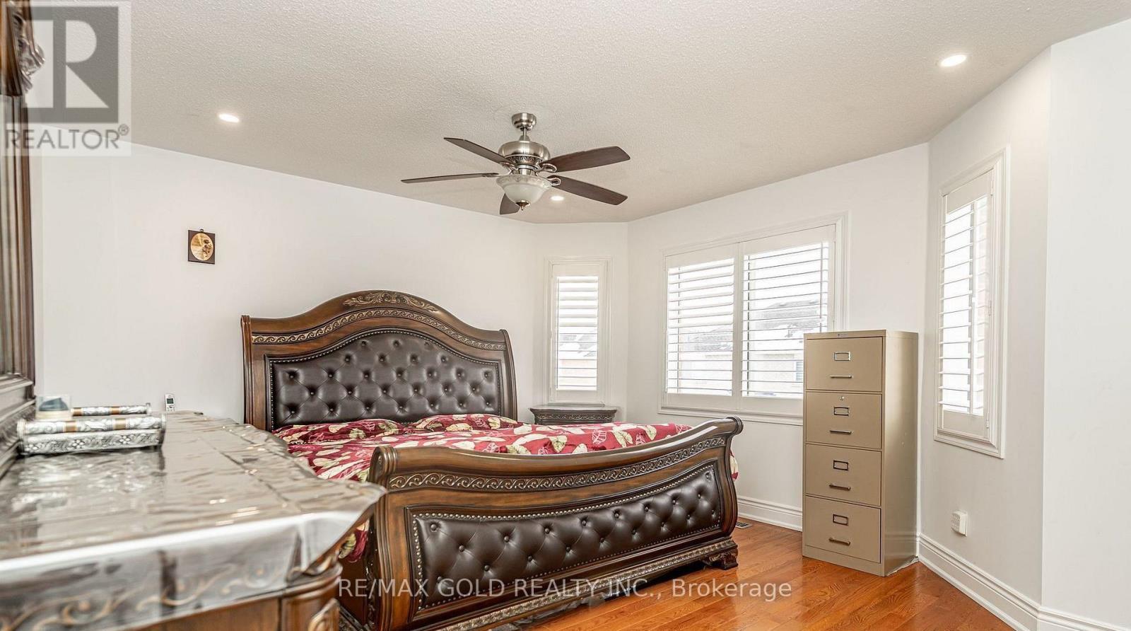 7 Bettey Road, Brampton, Ontario  L6P 1S9 - Photo 29 - W13001370