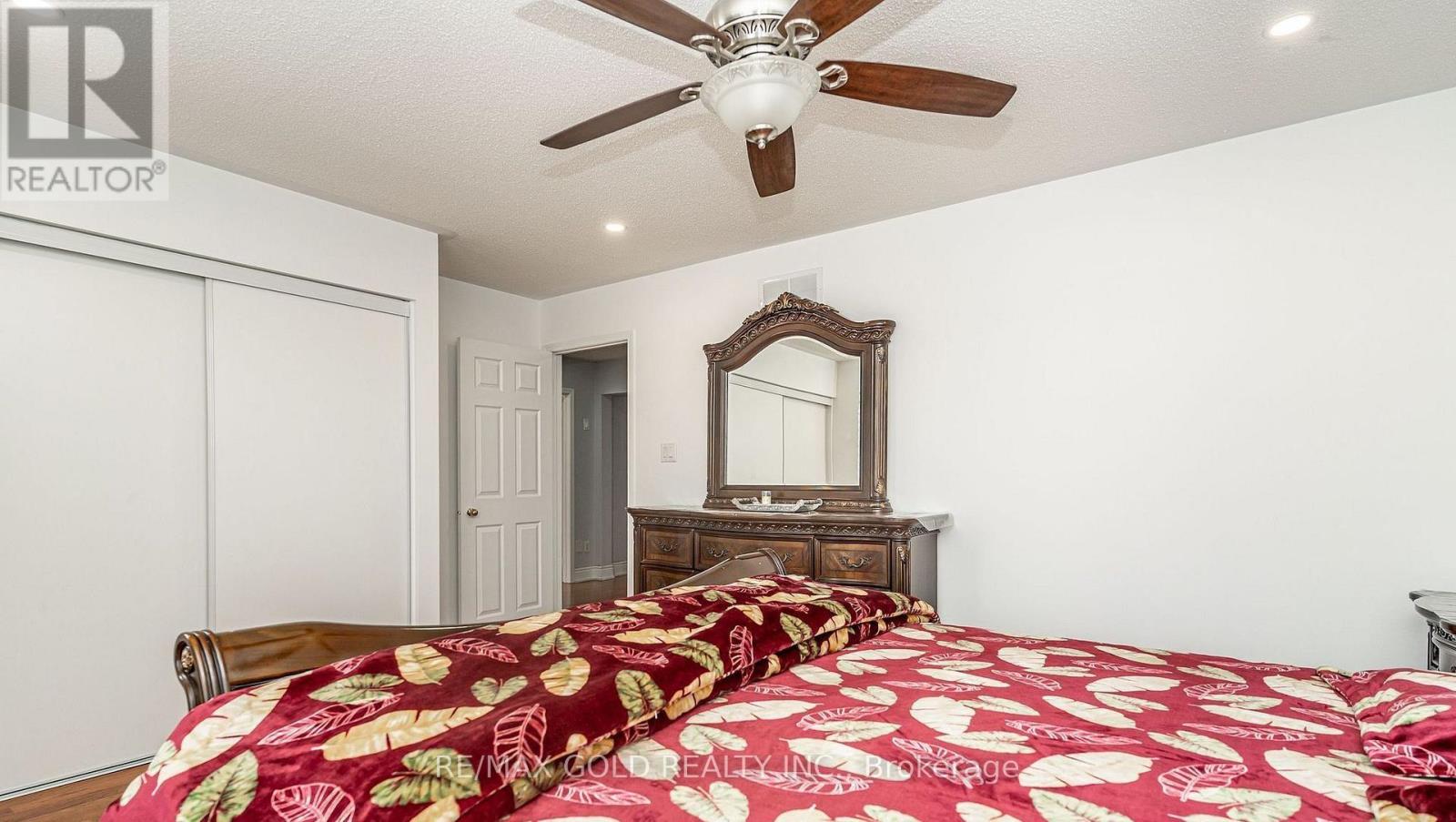 7 Bettey Road, Brampton, Ontario  L6P 1S9 - Photo 30 - W13001370