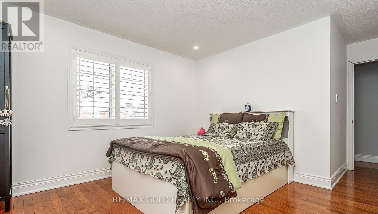 7 Bettey Road, Brampton, Ontario  L6P 1S9 - Photo 32 - W13001370