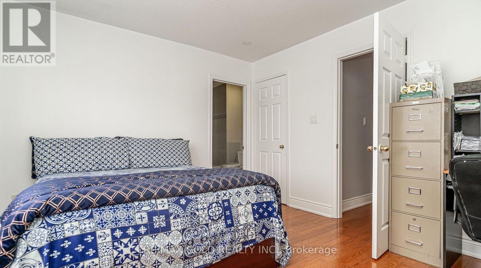 7 Bettey Road, Brampton, Ontario  L6P 1S9 - Photo 35 - W13001370