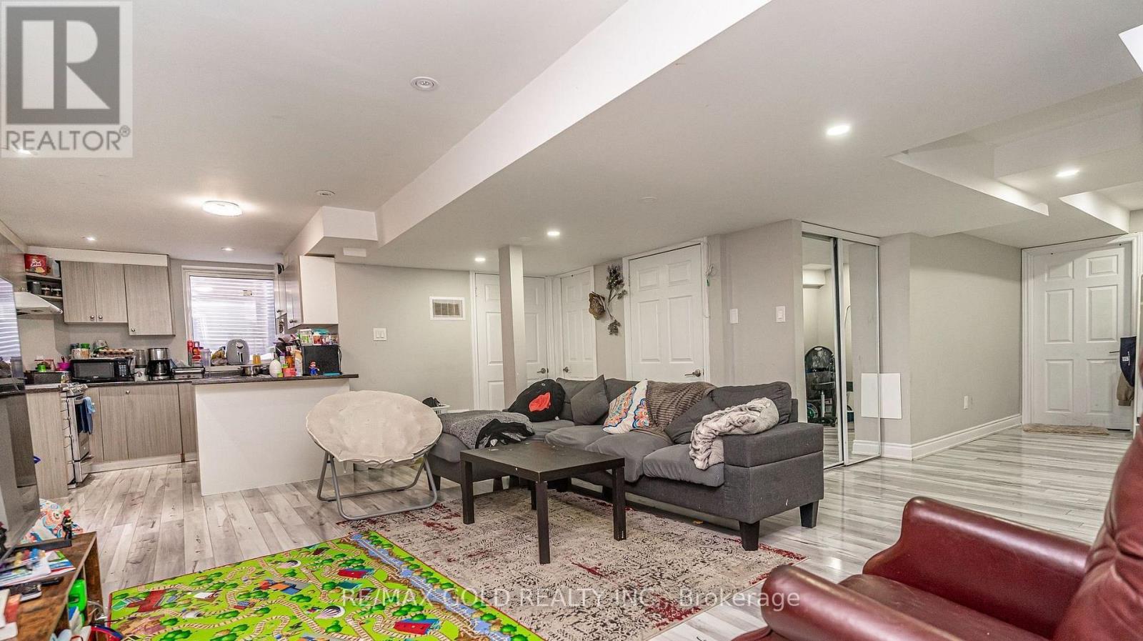 7 Bettey Road, Brampton, Ontario  L6P 1S9 - Photo 39 - W13001370