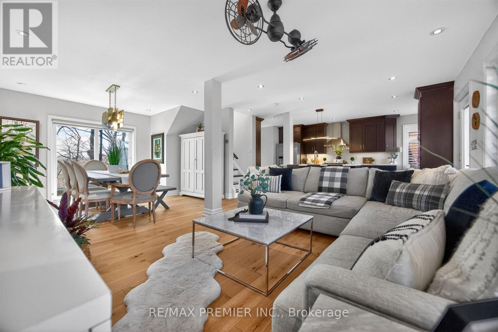 19 Park Lane, Toronto, Ontario  M8Y 1R7 - Photo 11 - W13001384