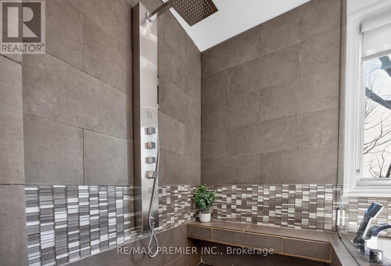 19 Park Lane, Toronto, Ontario  M8Y 1R7 - Photo 20 - W13001384