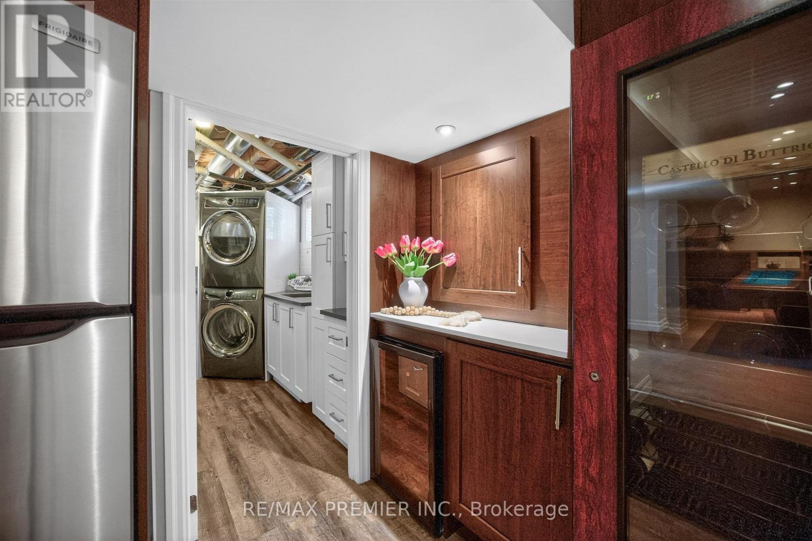 19 Park Lane, Toronto, Ontario  M8Y 1R7 - Photo 31 - W13001384