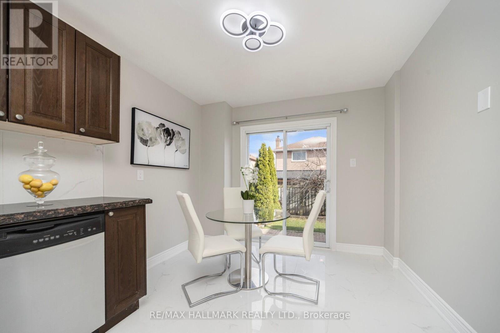 43 Stanwell Drive, Brampton, Ontario  L6Z 3Y8 - Photo 13 - W13001400