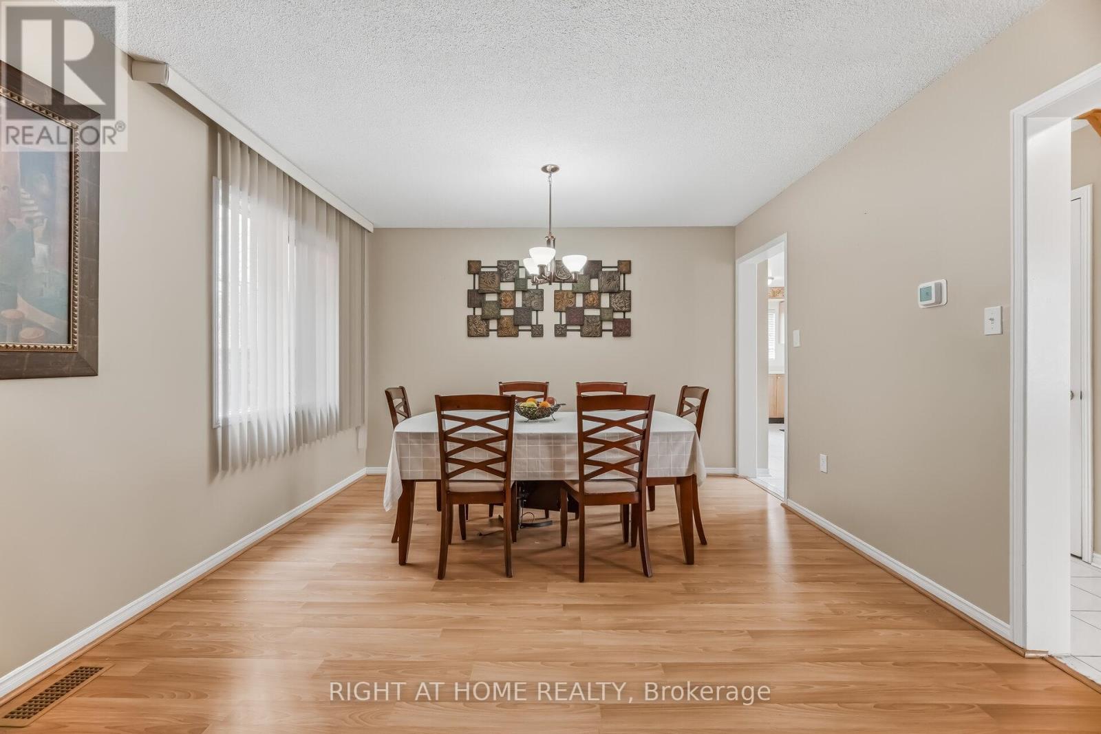 5956 Dalebrook Crescent, Mississauga, Ontario  L5M 5S1 - Photo 12 - W13001406