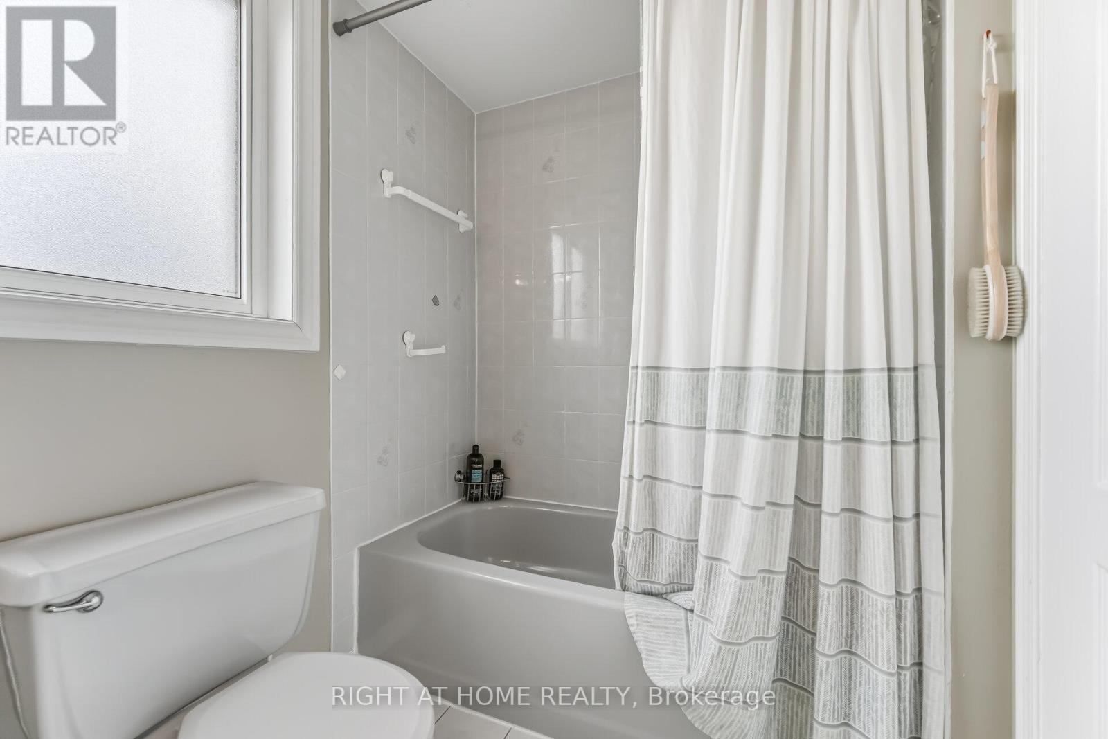 5956 Dalebrook Crescent, Mississauga, Ontario  L5M 5S1 - Photo 25 - W13001406