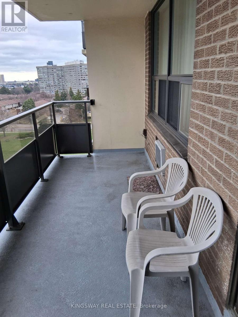 904 - 511 The West Mall, Toronto, Ontario  M9C 1G5 - Photo 21 - W13001448