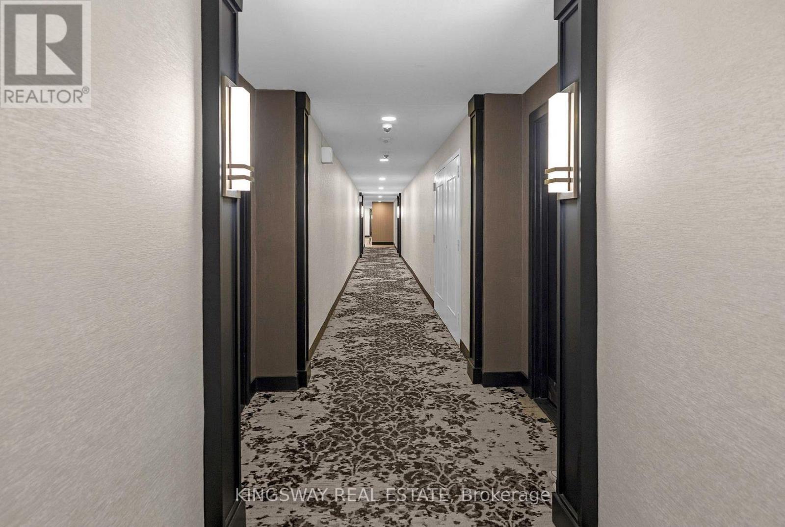 904 - 511 The West Mall, Toronto, Ontario  M9C 1G5 - Photo 3 - W13001448