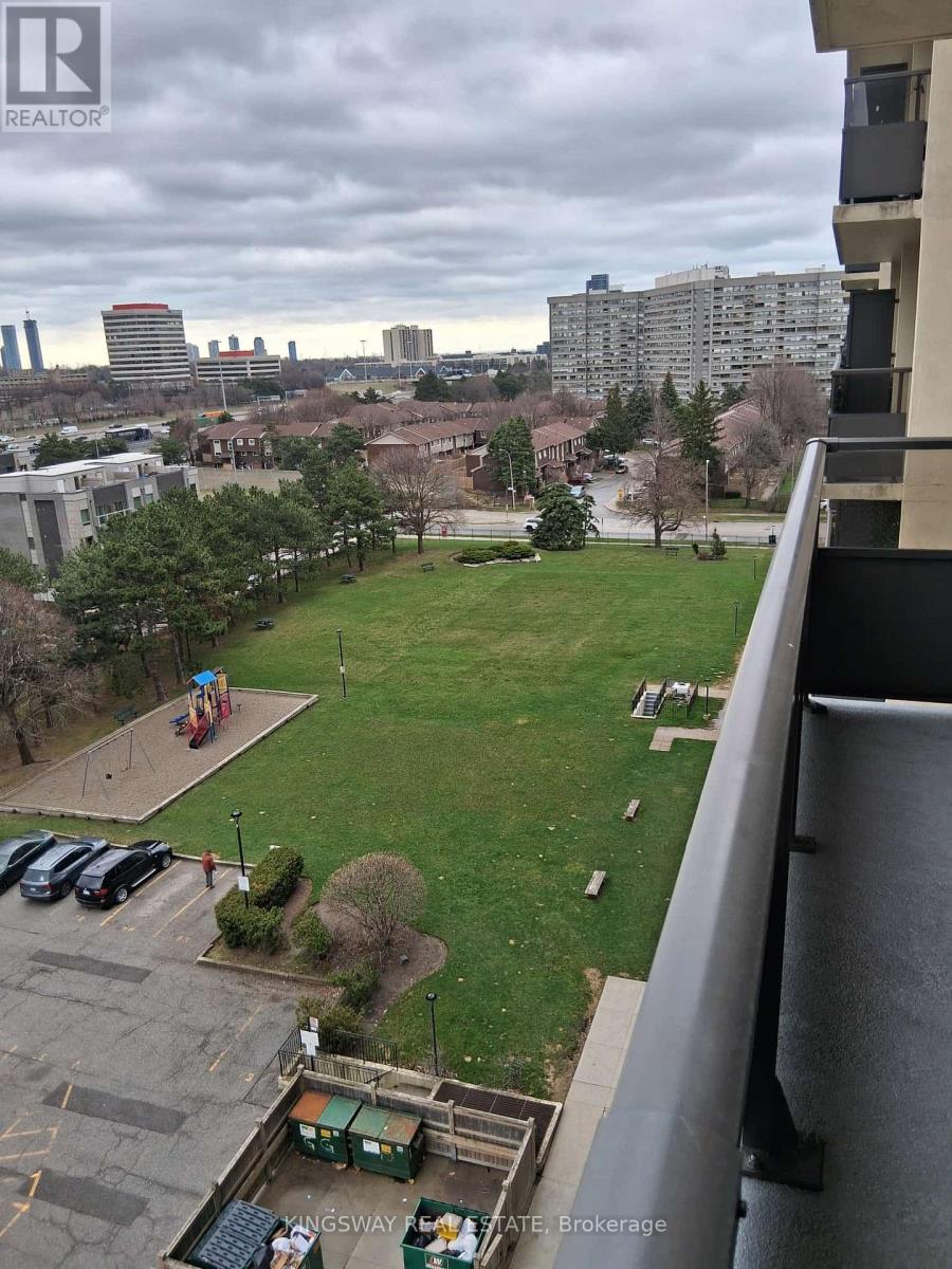 904 - 511 The West Mall, Toronto, Ontario  M9C 1G5 - Photo 7 - W13001448