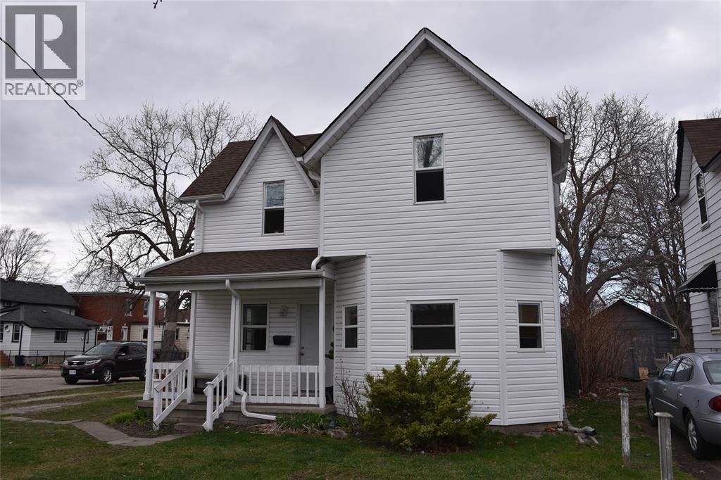 390 Campbell STREET Sarnia Ontario Canada N7T2H6 2