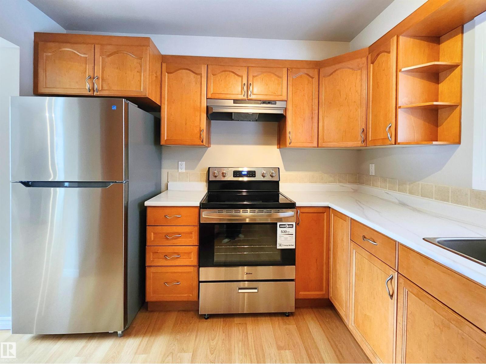 3812 20 Av Nw, Edmonton, Alberta  T6L 4B2 - Photo 6 - E4482334