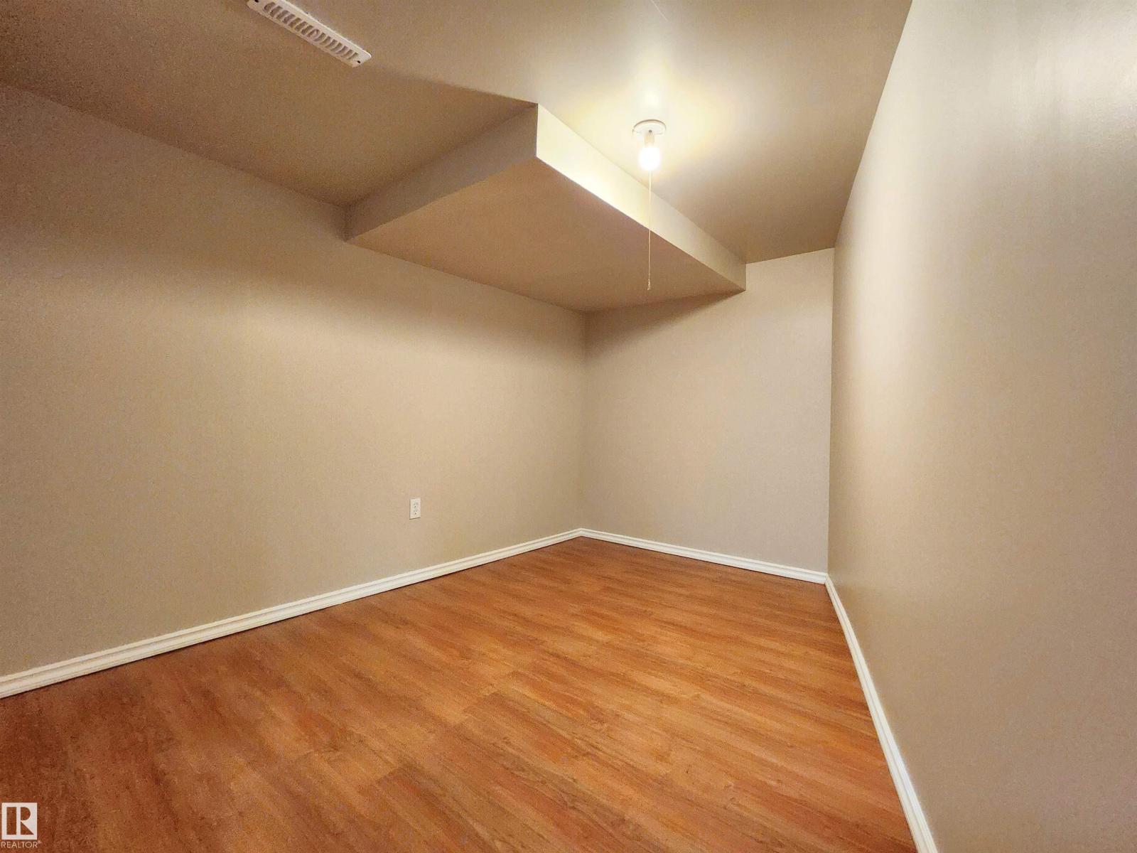 3812 20 Av Nw, Edmonton, Alberta  T6L 4B2 - Photo 21 - E4482334