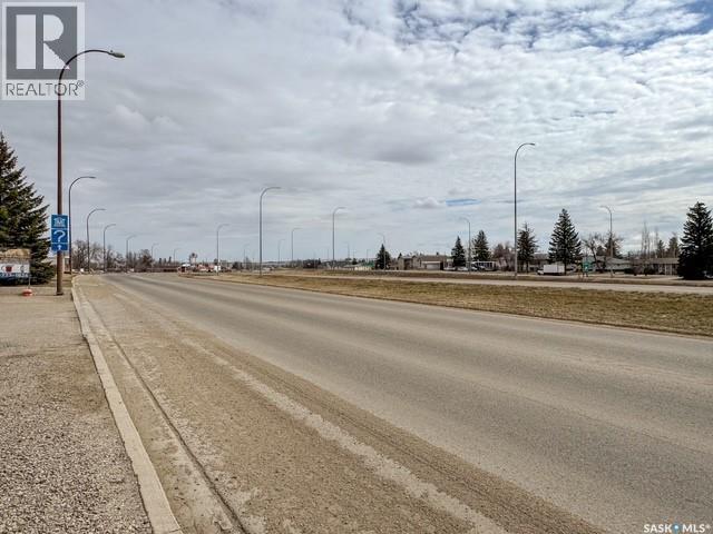 3 405 N Service Road W, Swift Current, Saskatchewan  S9H 4X5 - Photo 4 - SK032978
