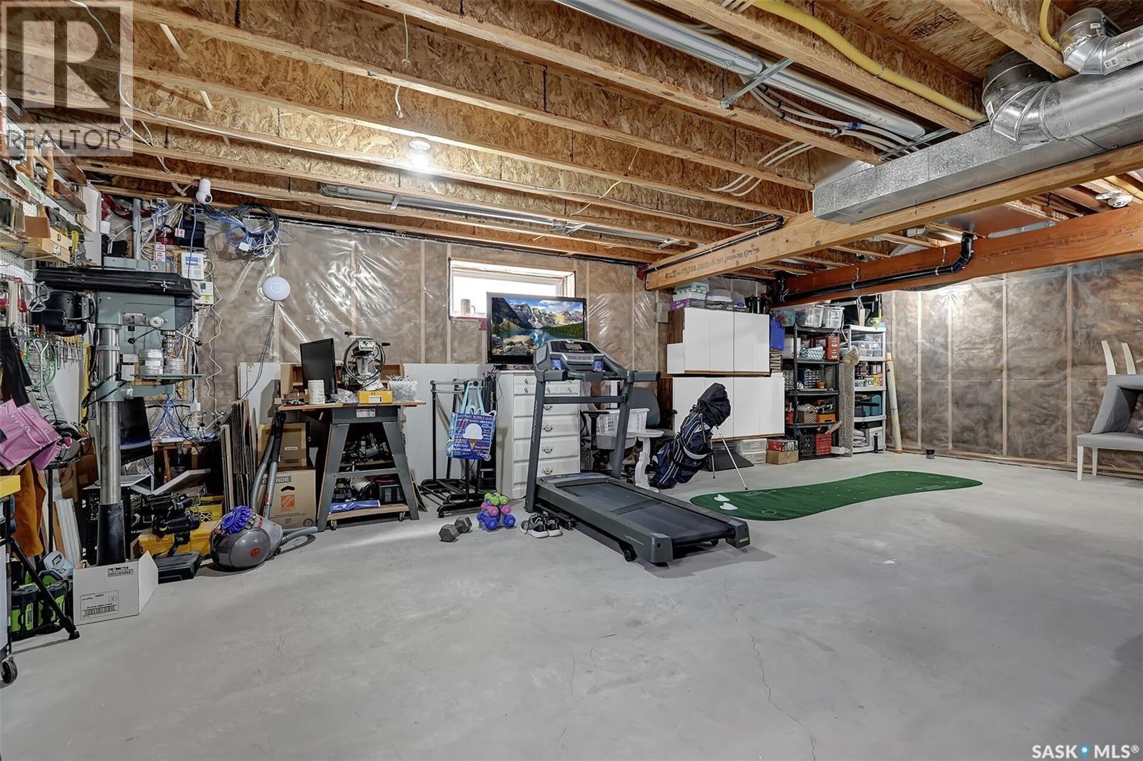 8933 Kestral Drive, Regina, Saskatchewan  S4Y 0C2 - Photo 33 - SK032947