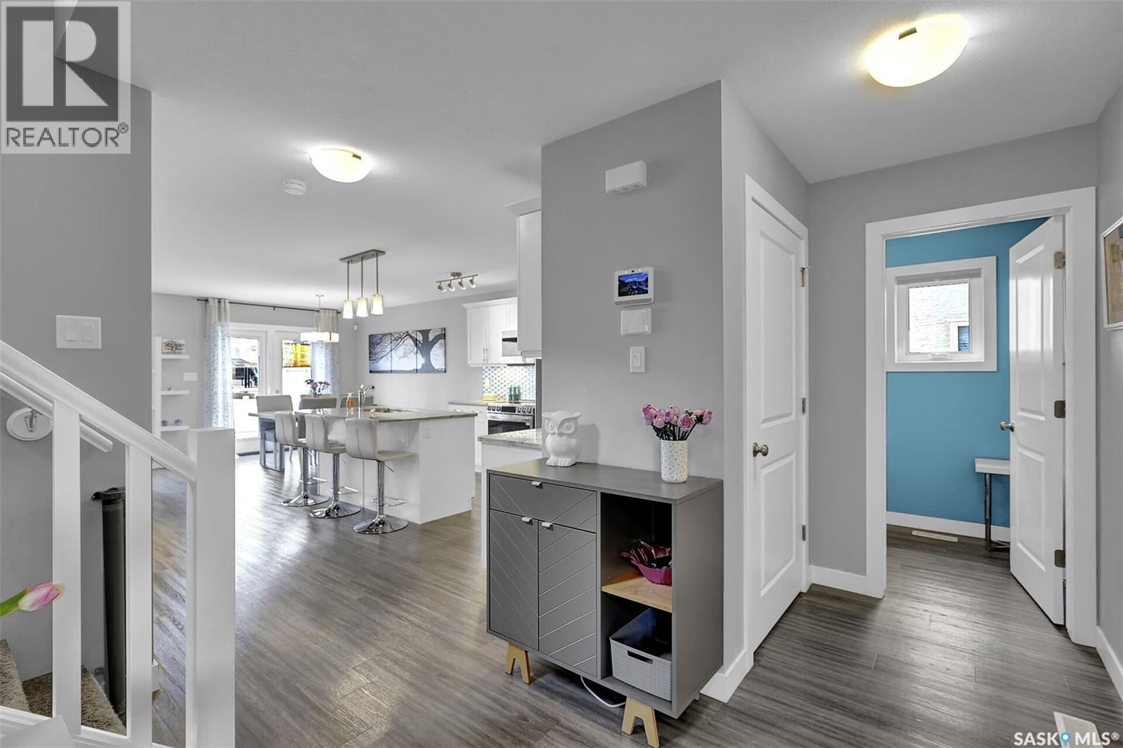 8933 Kestral Drive, Regina, Saskatchewan  S4Y 0C2 - Photo 5 - SK032947