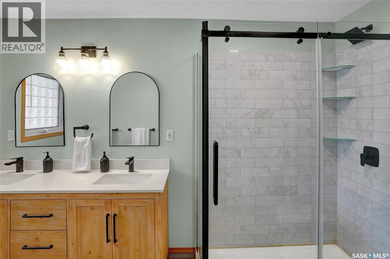 65 Jasmine Court, Moose Jaw, Saskatchewan  S6J 1K2 - Photo 30 - SK032937