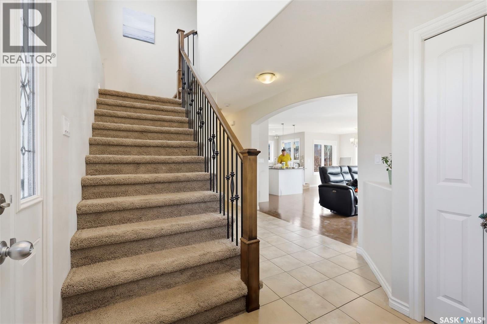 159 Dulmage Crescent, Saskatoon, Saskatchewan  S7T 0K4 - Photo 7 - SK032692