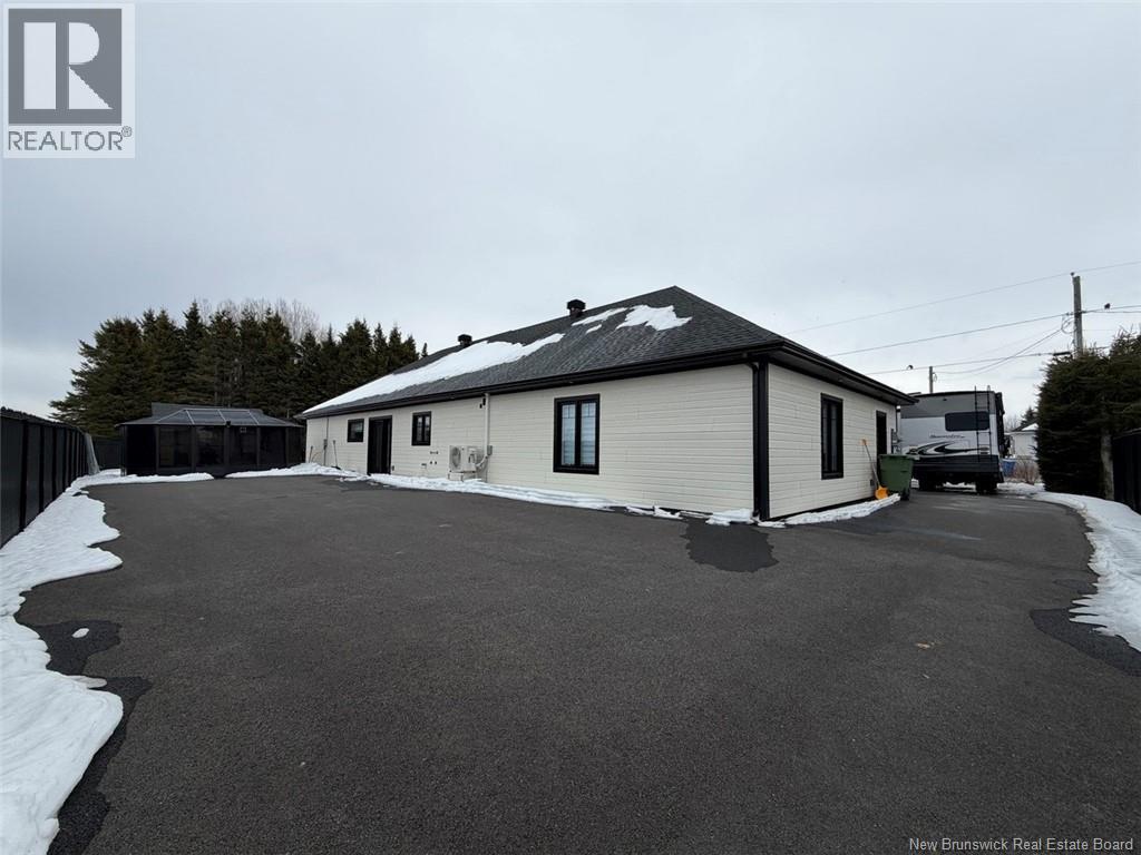 42 Chouinard Street, Saint-Quentin, New Brunswick  E8A 1L3 - Photo 23 - NB136981