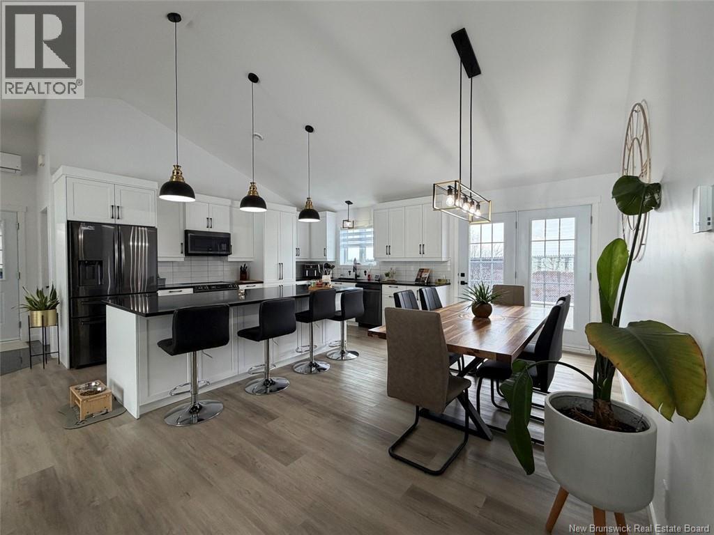 42 Chouinard Street, Saint-Quentin, New Brunswick  E8A 1L3 - Photo 3 - NB136981