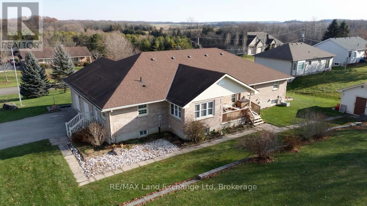 122 James Street, Arran-Elderslie, Ontario  N0G 2N0 - Photo 35 - X12952644