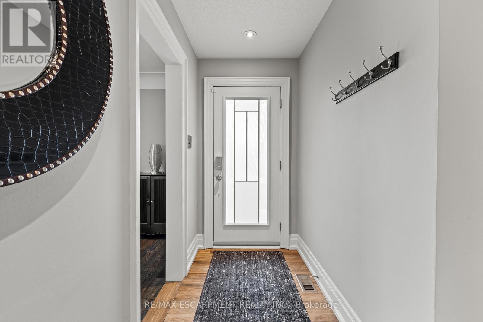 28 Bonita Drive, Hamilton, Ontario  L8G 2X3 - Photo 8 - X13001304