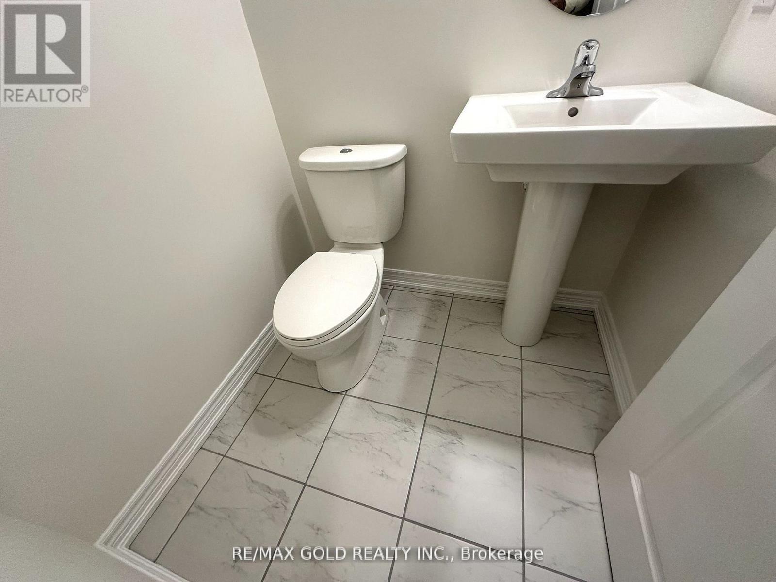 147 Broadacre Drive, Kitchener, Ontario  N2R 0S5 - Photo 13 - X13001314