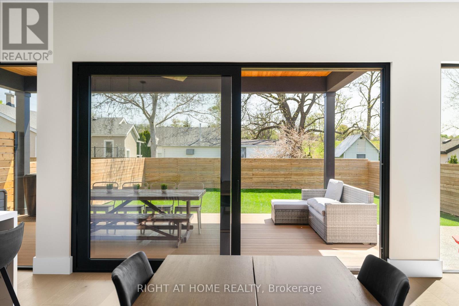 102 Millpond Road, Niagara-On-The-Lake, Ontario  L0S 1J1 - Photo 17 - X13001356