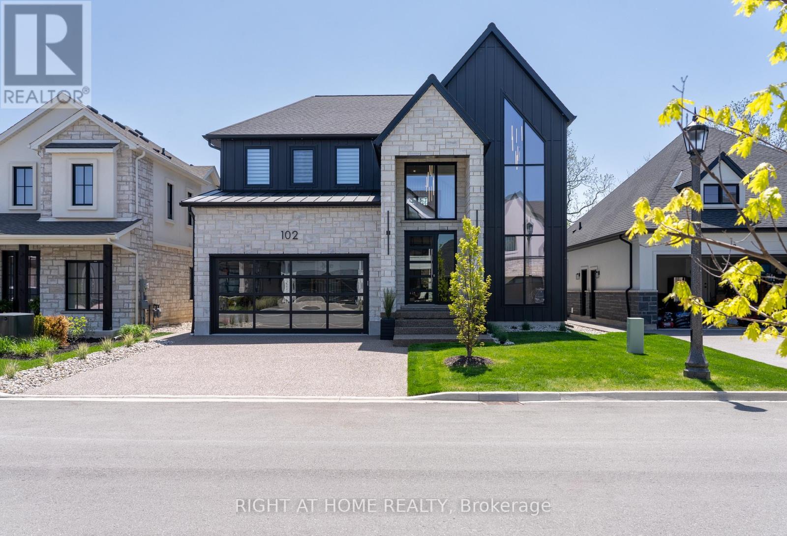 102 Millpond Road, Niagara-On-The-Lake, Ontario  L0S 1J1 - Photo 2 - X13001356