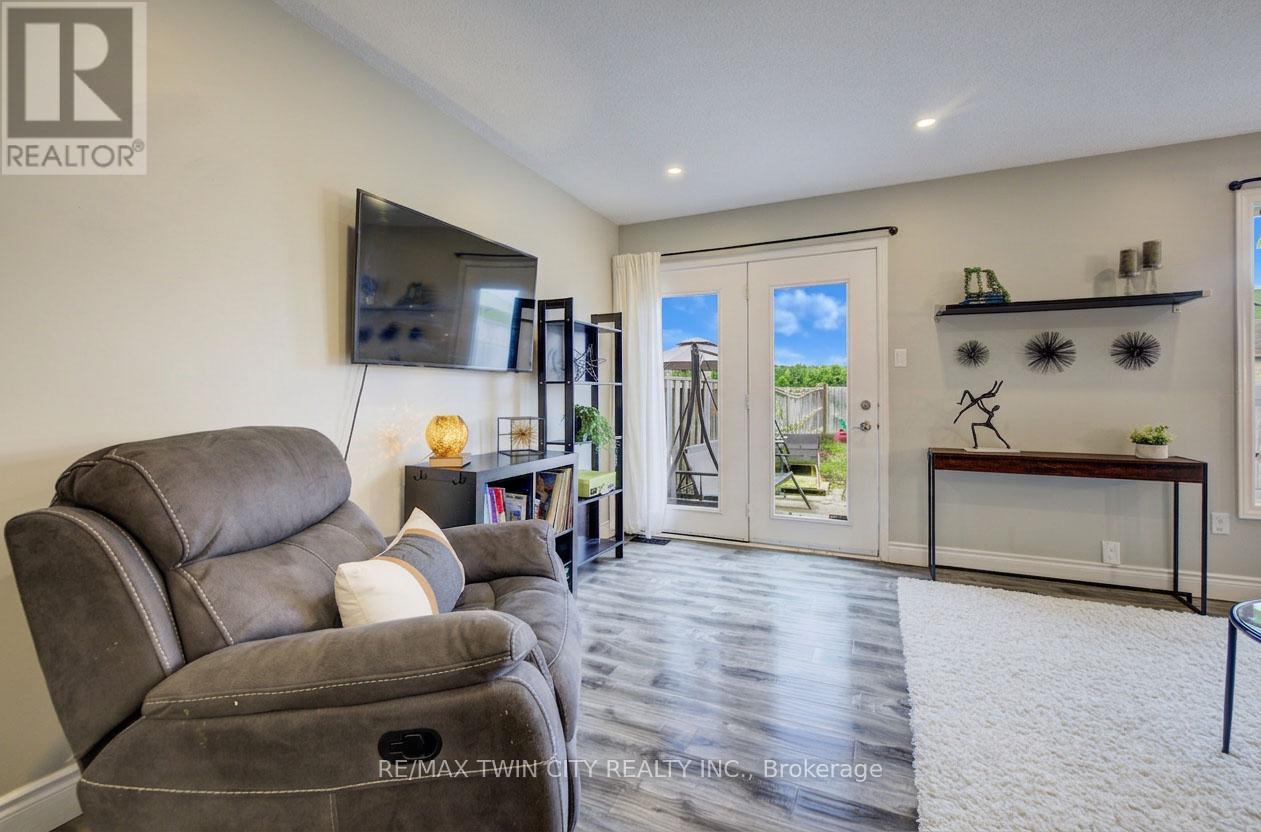 444 Annapolis Court, Waterloo, Ontario  N2K 4E7 - Photo 15 - X13001414