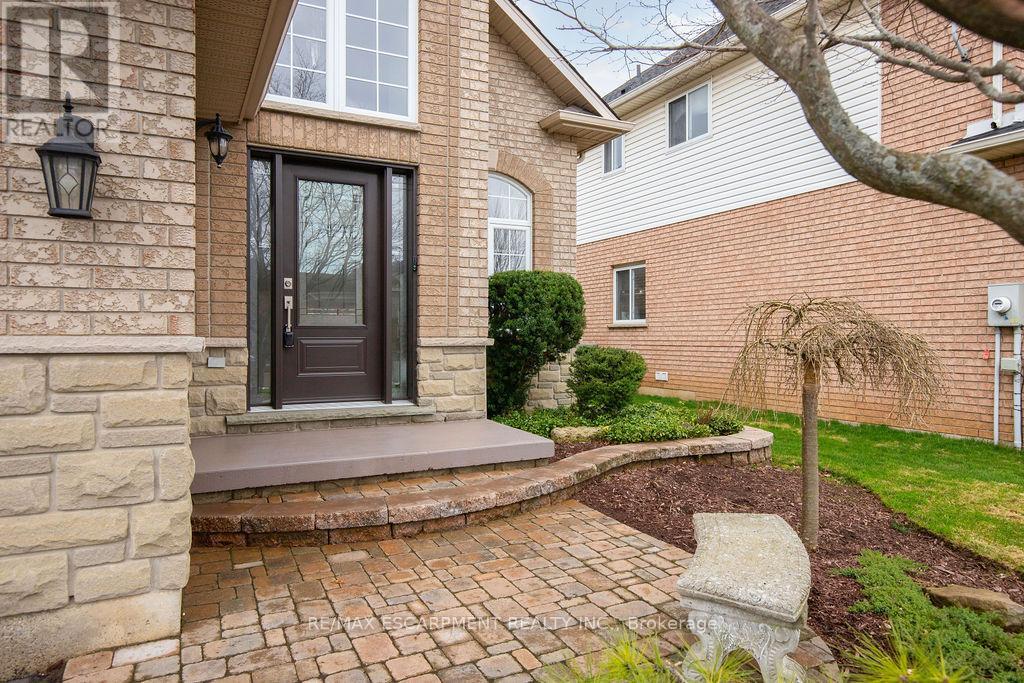 154 Thoroughbred Boulevard, Hamilton, Ontario  L9K 1M9 - Photo 4 - X13001450