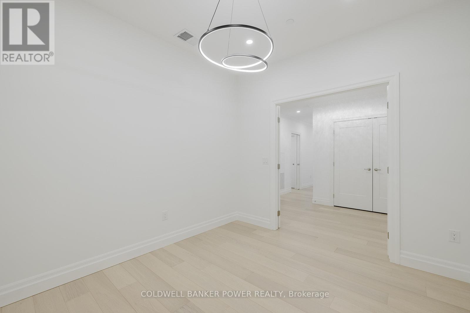 1103 - 260 Villagewalk Boulevard, London North, Ontario  N6G 0W6 - Photo 15 - X12967192