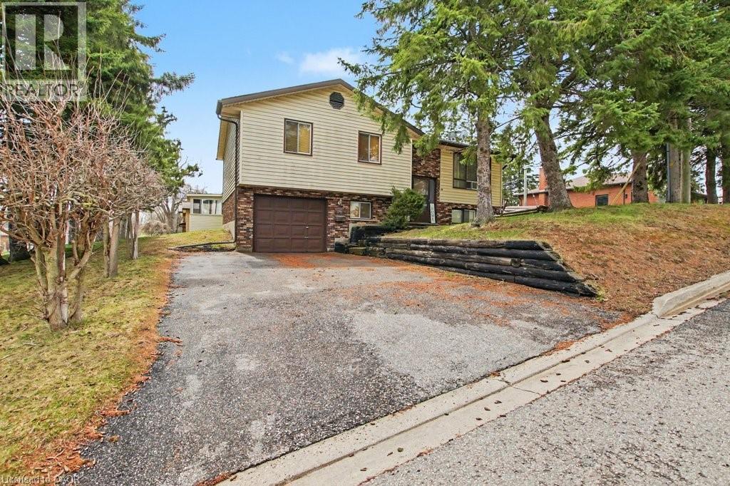 66 Ontario Street, Cambridge, Ontario  N3C 3N8 - Photo 1 - 40821037