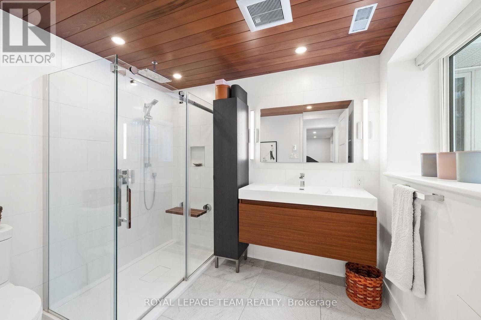 28 Maplehill Way, Ottawa, Ontario  K2C 3H1 - Photo 37 - X12824502