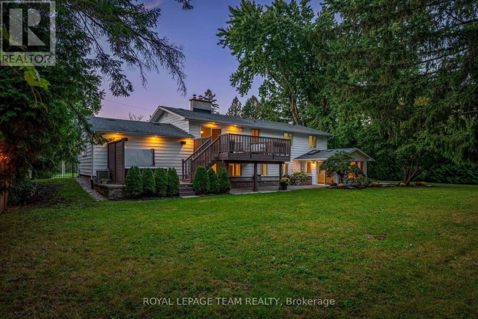 28 Maplehill Way, Ottawa, Ontario  K2C 3H1 - Photo 39 - X12824502