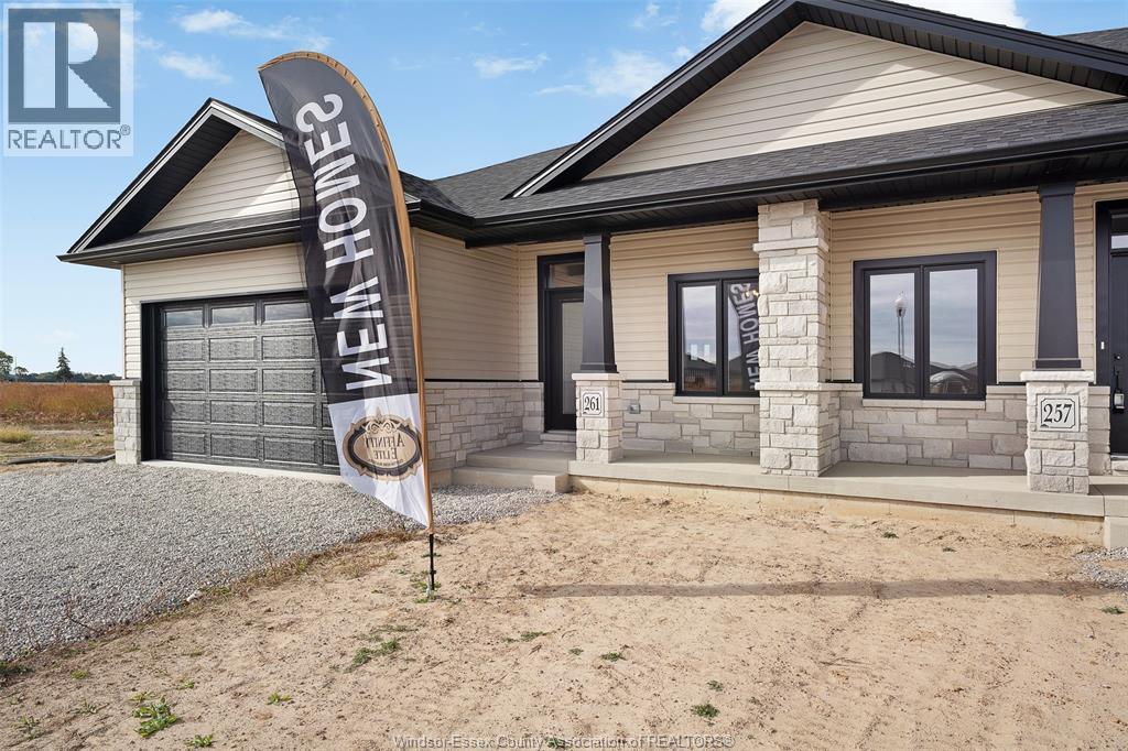 200 Worthington Court, Chatham, Ontario  N7L 0G7 - Photo 2 - 26007750