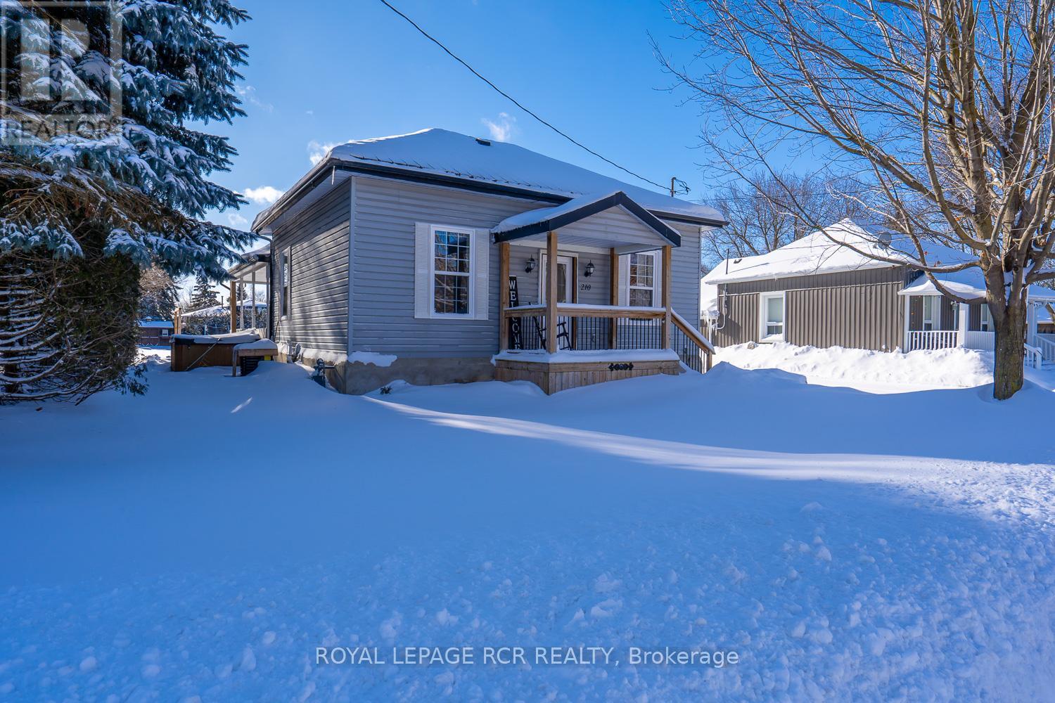 210 Carrol Street, Wellington North, Ontario  N0G 1A0 - Photo 3 - X12723488