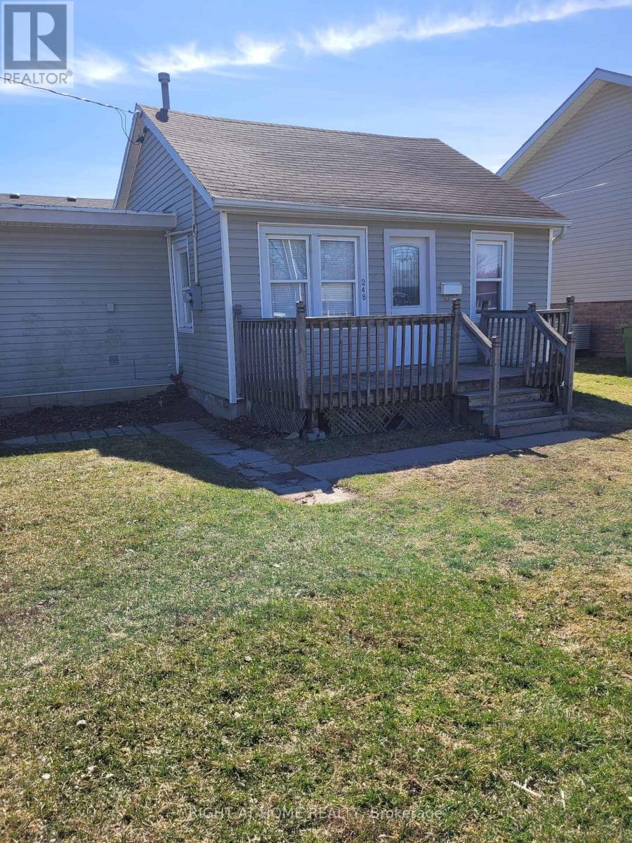 248 Mcnaughton Avenue E, Chatham-Kent, Ontario  N7L 2G8 - Photo 2 - X12906740
