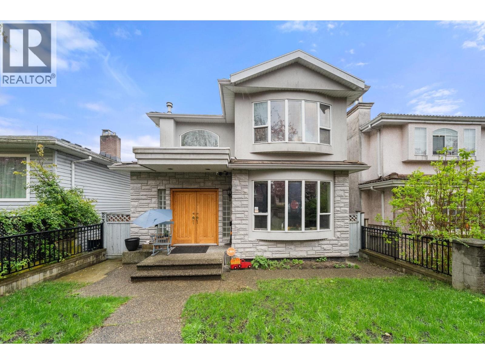 62 E 61st Avenue, Vancouver, British Columbia  V5X 2B4 - Photo 1 - R3110713