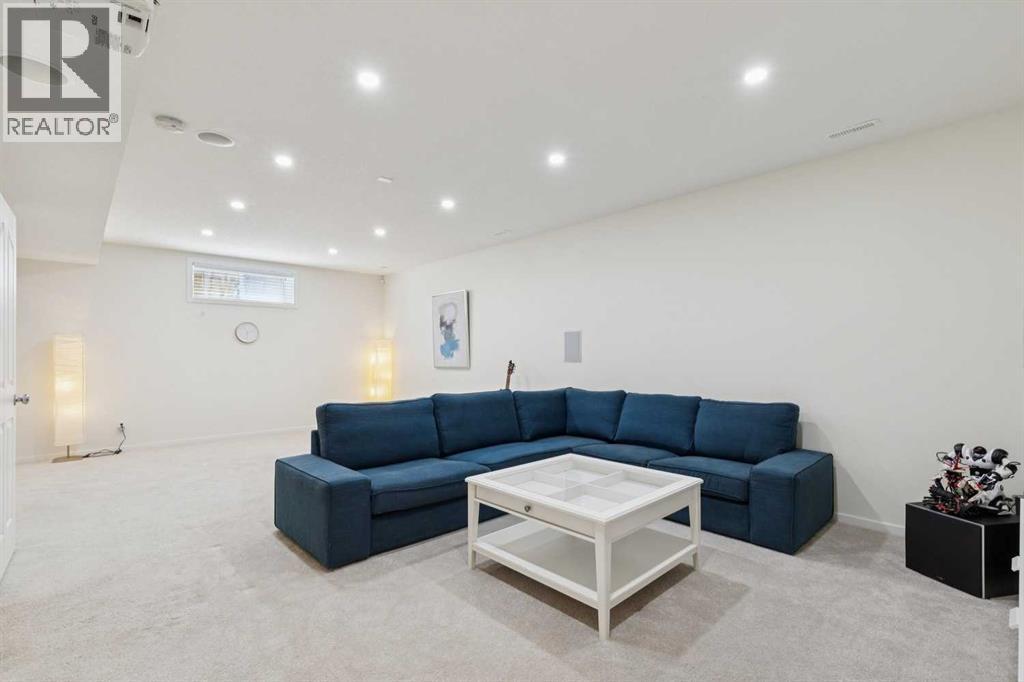 103 West Coach Way Sw, Calgary, Alberta  T3H 0M8 - Photo 34 - A2299376