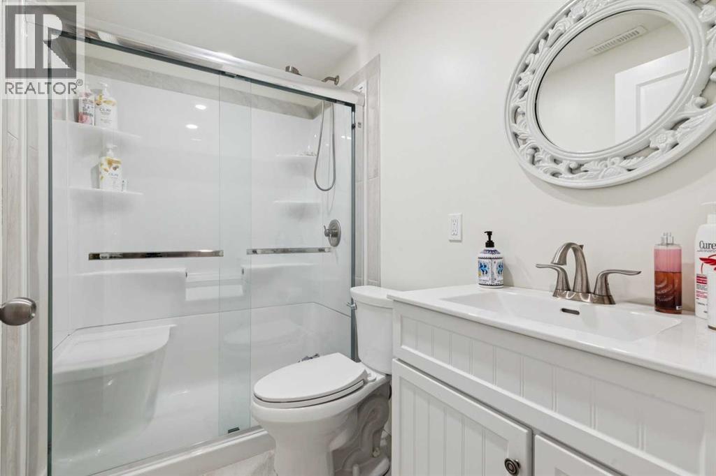 103 West Coach Way Sw, Calgary, Alberta  T3H 0M8 - Photo 38 - A2299376