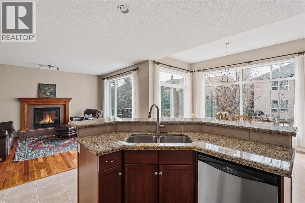 430 Discovery Ridge Boulevard Sw, Calgary, Alberta  T3H 5T7 - Photo 11 - A2301240