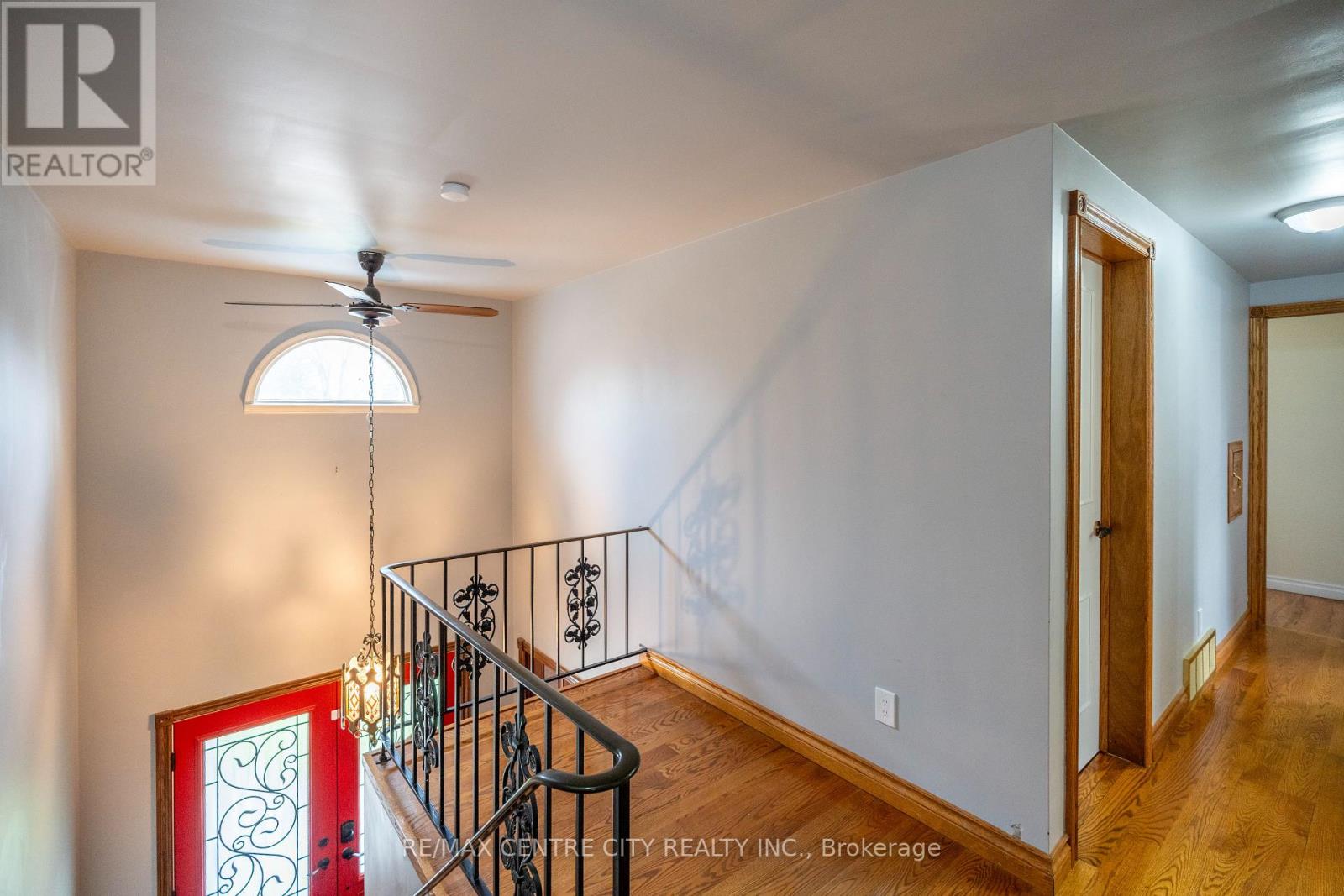 272 Coad Street, Southwest Middlesex, Ontario  N0L 1M0 - Photo 14 - X13001542