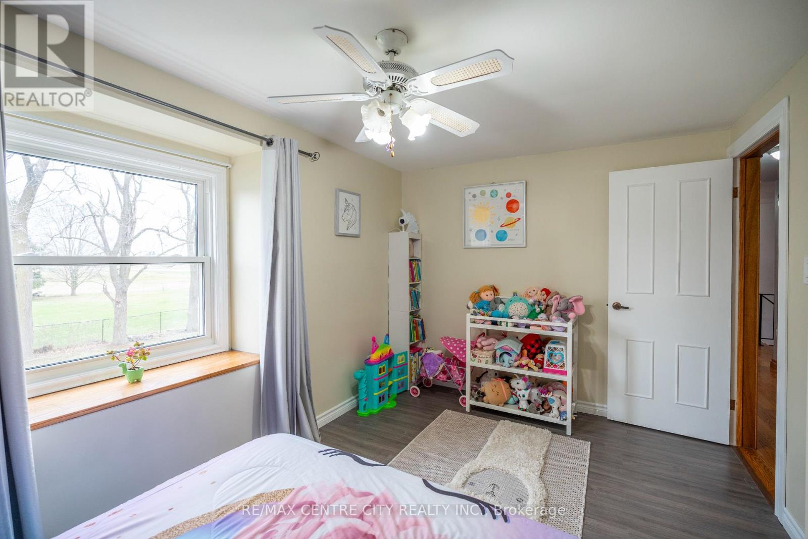 272 Coad Street, Southwest Middlesex, Ontario  N0L 1M0 - Photo 23 - X13001542